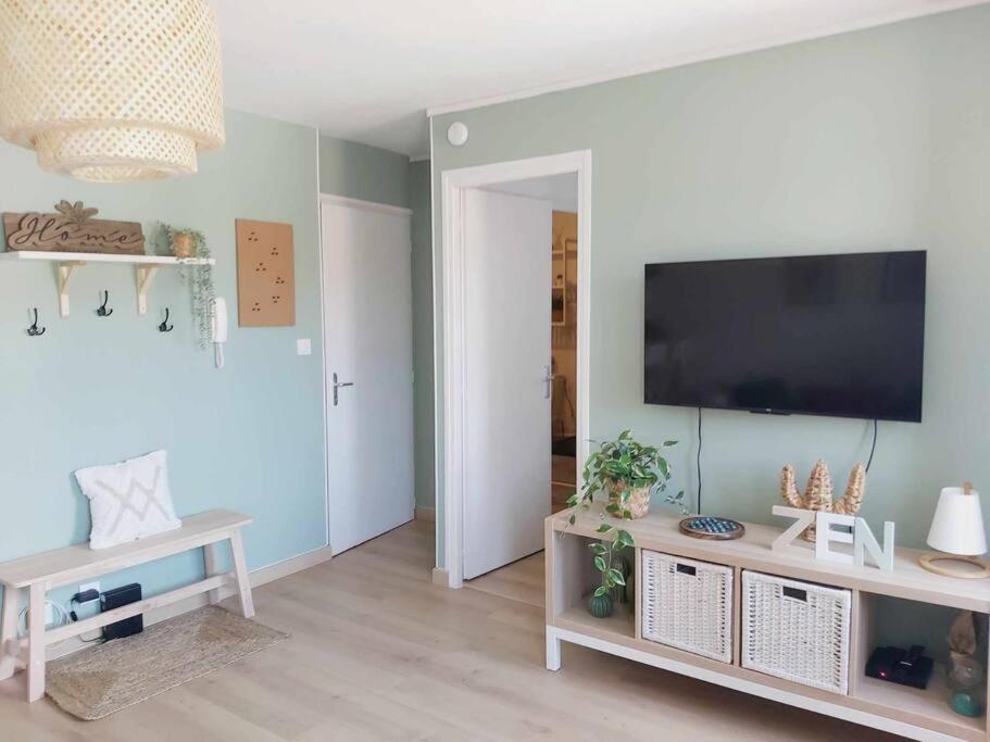 Les Coteaux De Mahe Apartman Tournon-sur-Rhone Kültér fotó
