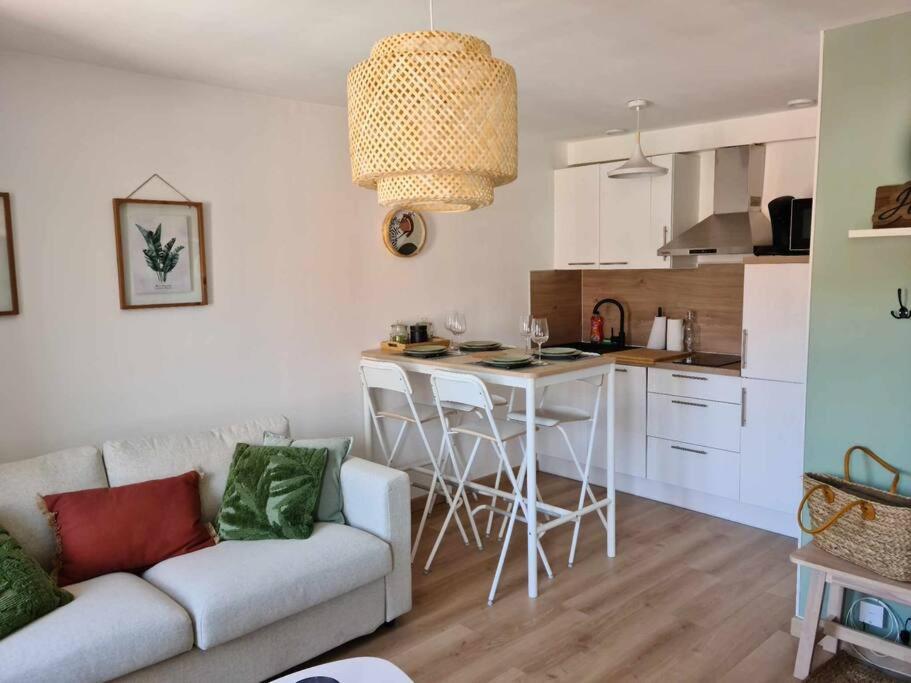Les Coteaux De Mahe Apartman Tournon-sur-Rhone Kültér fotó